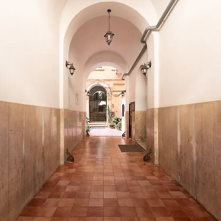 Rome As You Feel - Vittorio Colorful Design Apartment-3